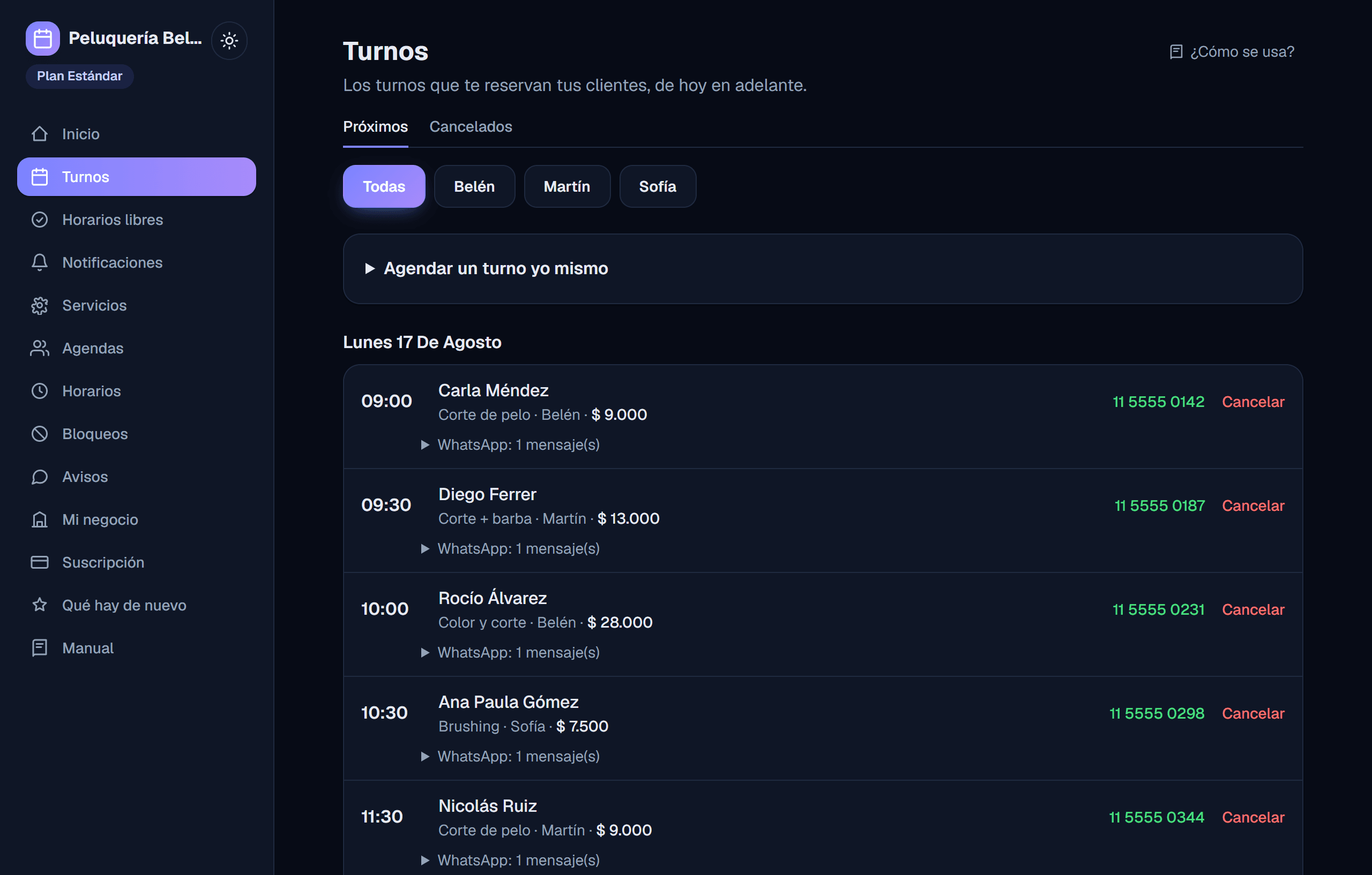 Panel de turnos en la computadora: la lista del día con nombre, servicio, profesional, precio y teléfono de cada cliente